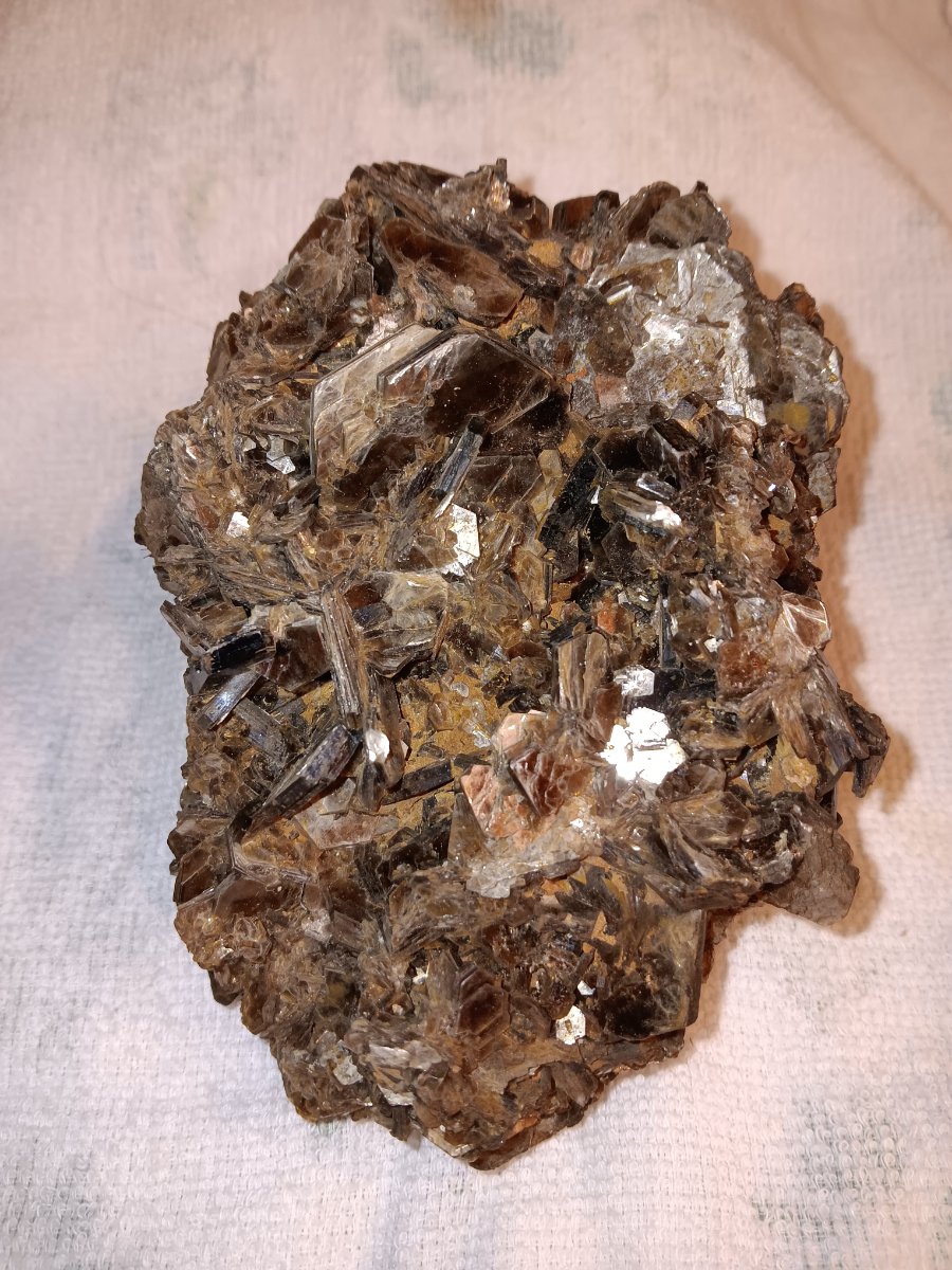 Muscovite Mica (Schist/Pegmatite specimen)